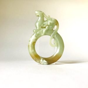 Jade archaïque chinois #14: Pendentif Lion chimérique