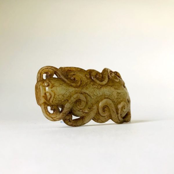 Jade archaïque chinois #16: Pendentif animal chimérique ou un lion – Image 4