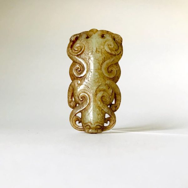 Jade archaïque chinois #16: Pendentif animal chimérique ou un lion – Image 5