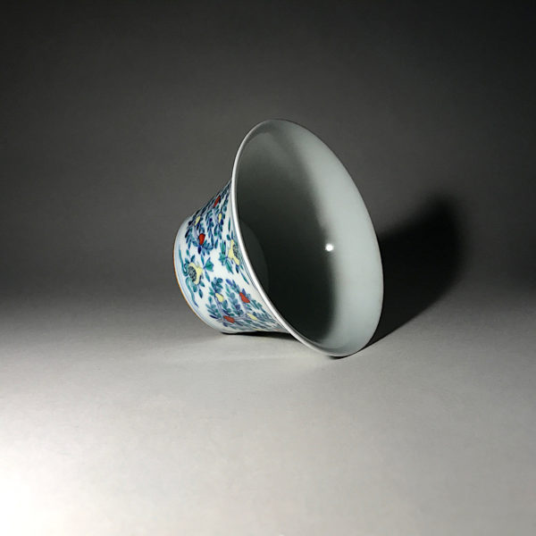 Porcelaine Wu Cai N°1: Paire de Bols portant la marque dynastique de l’empereur Jon-Tching (1723 1735) – Image 7