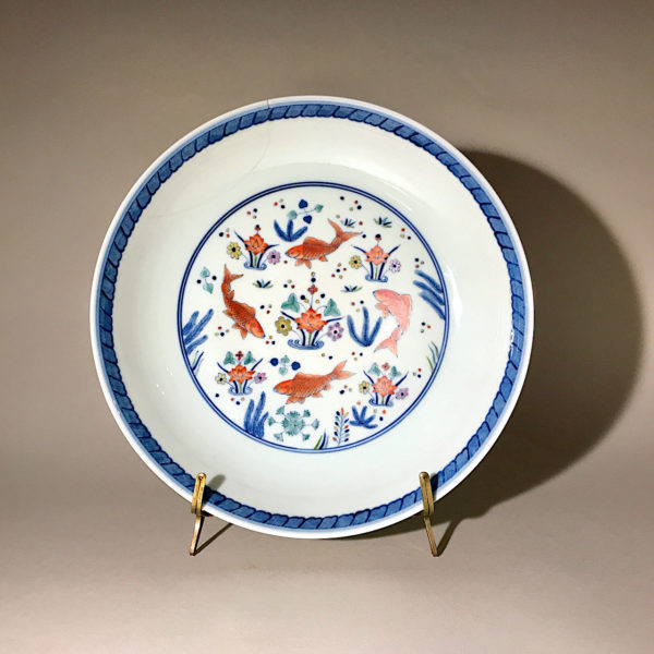 Porcelaine Wu Cai N°5: Il porte une marque dynastique de l’empereur Tsching-Hoa (1465-1488) – Image 3